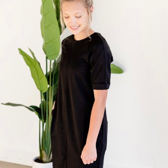 Elly Black Zipper Back Midi Dress - Picture 7 of 15